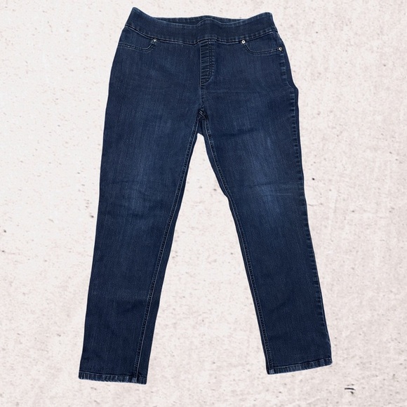 Chico's Blue Ankle Cropped Jeans with Indigo Hue - Picture 1 of 3